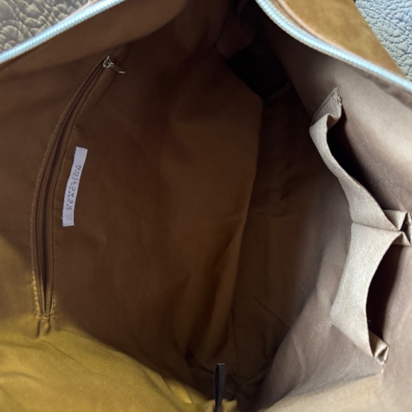 Kenneth Cole hobo purse - Picture 2 of 3